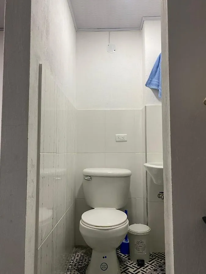 Apartaestudio Pequeno Privado Cerca Al Aeropuerto 0*, Bogota